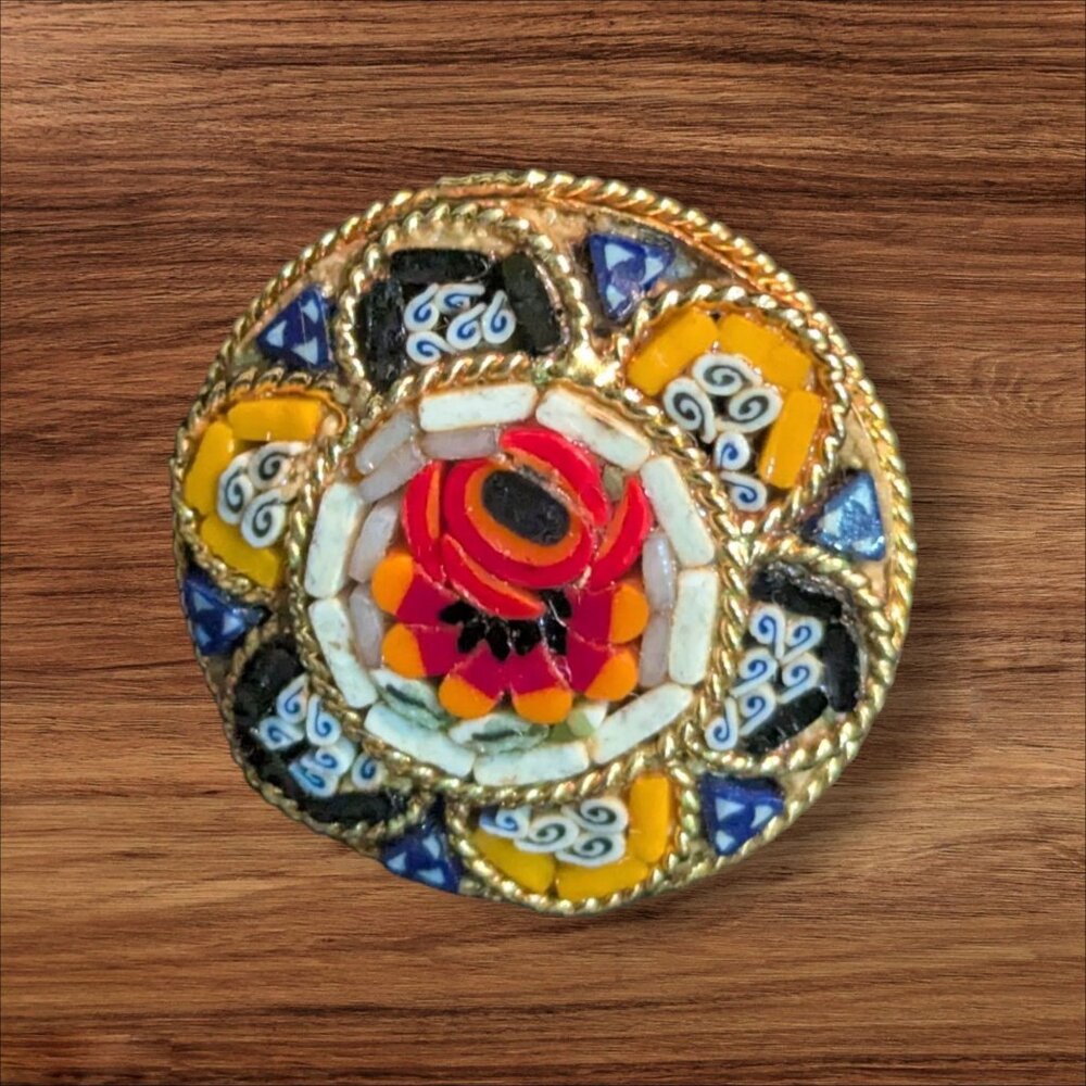 Vintage Italian Micro Mosaic Brooch Pin‎ Gold Tone Millefiori Glass Floral Round
